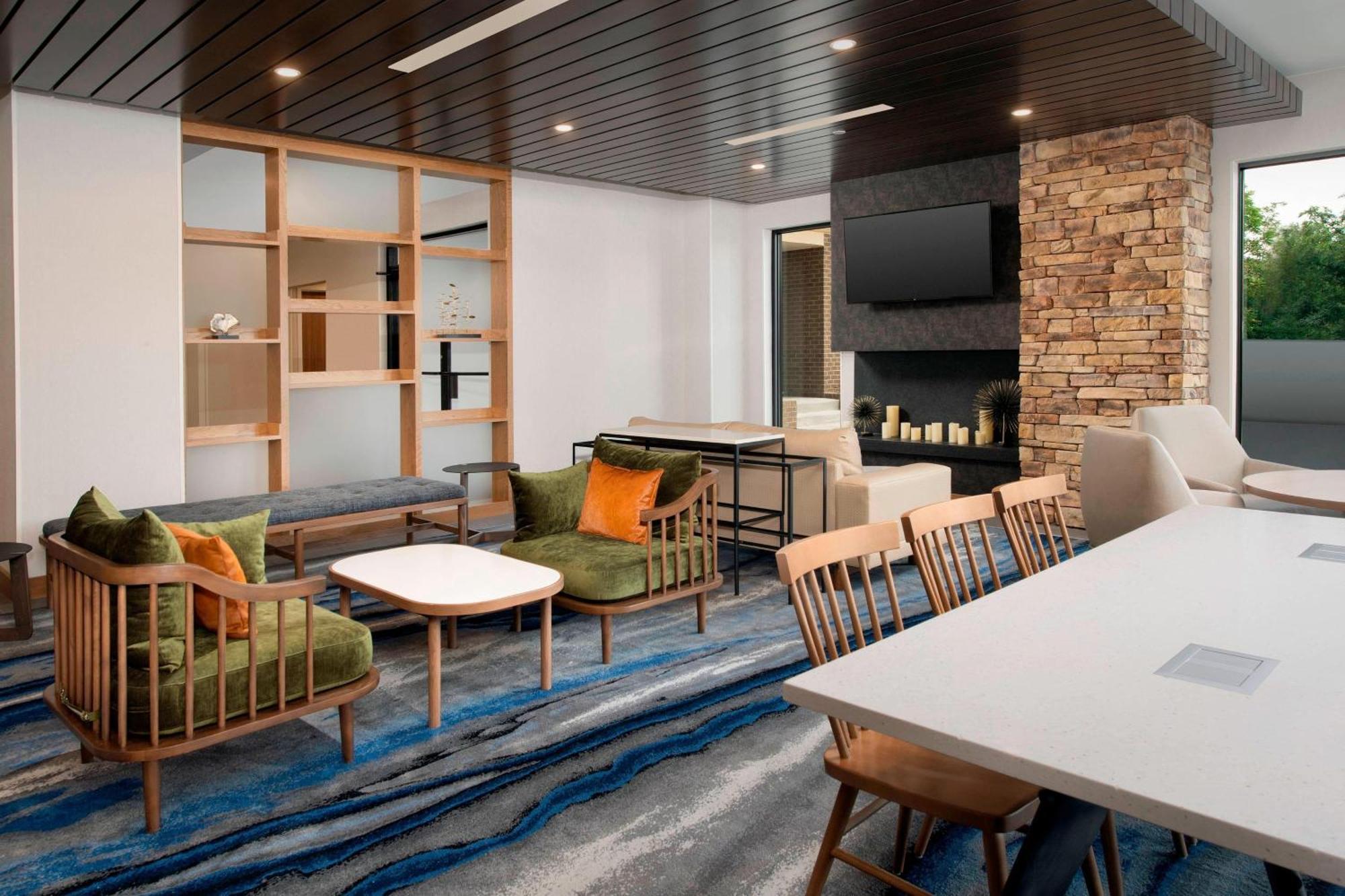 Fairfield Inn & Suites By Marriott Alexandria West/Mark Center Zewnętrze zdjęcie