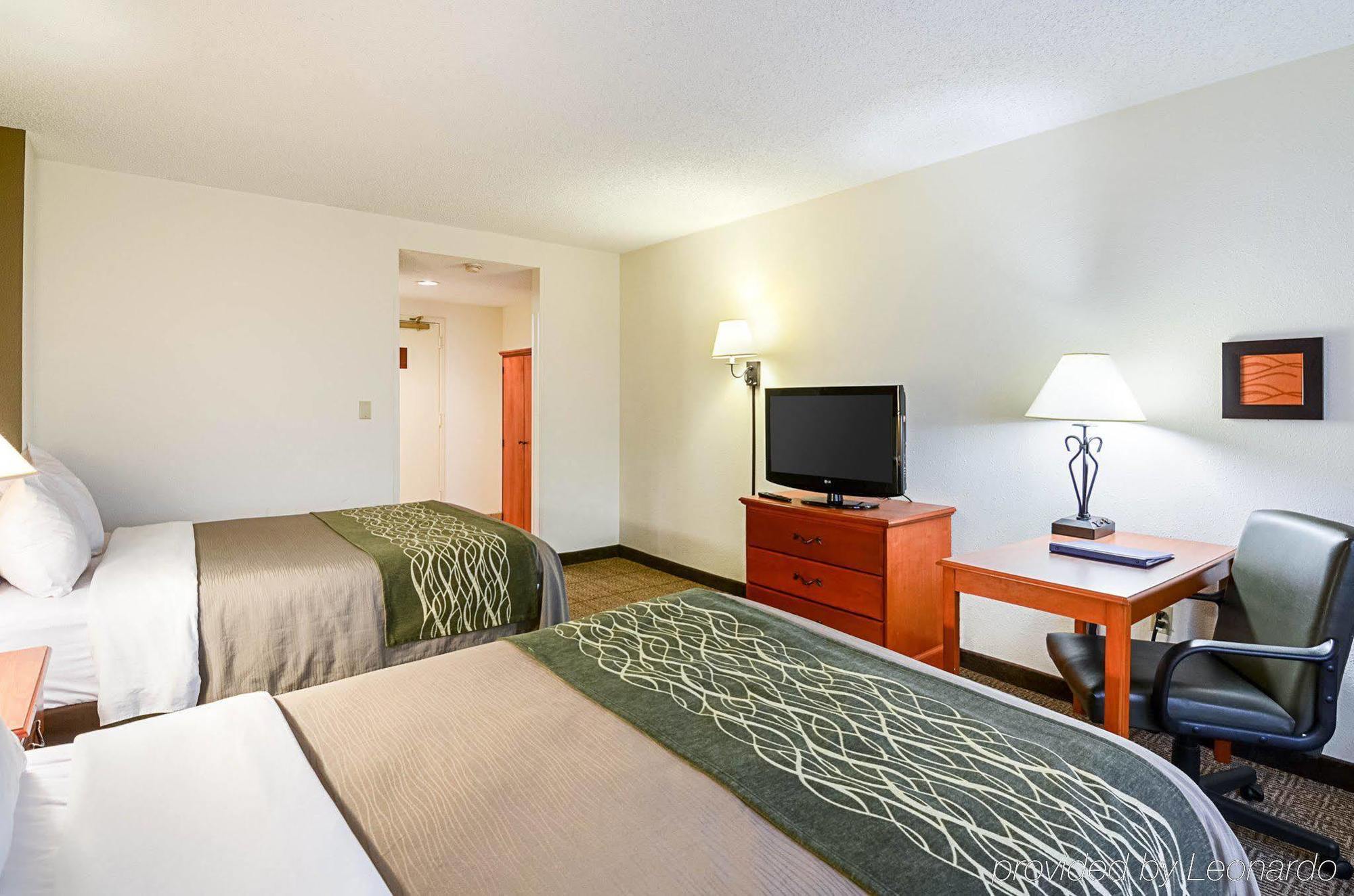 Fairfield Inn & Suites By Marriott Alexandria West/Mark Center Zewnętrze zdjęcie