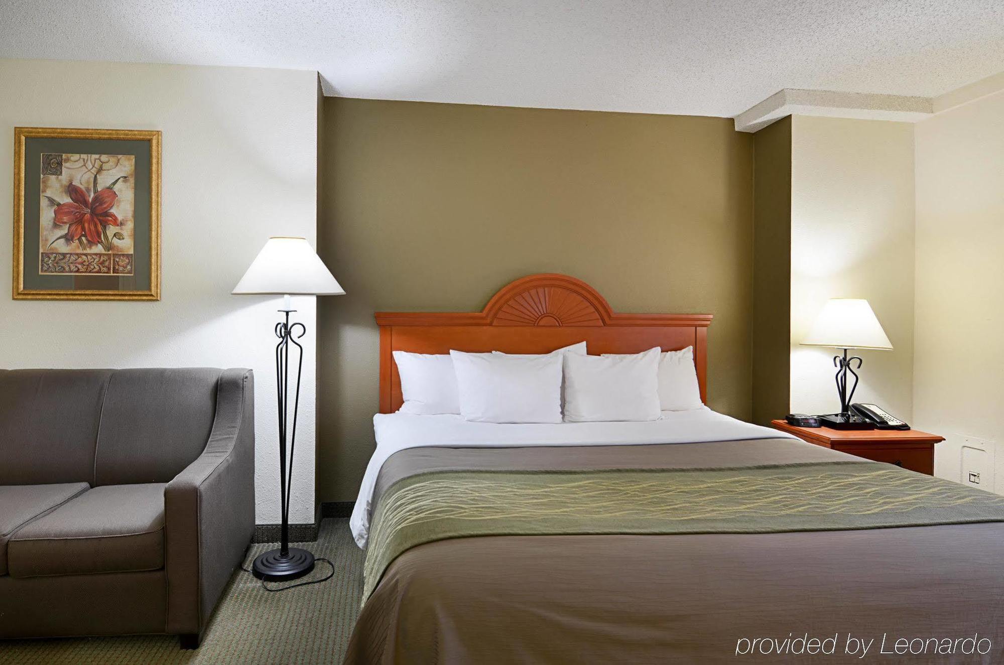 Fairfield Inn & Suites By Marriott Alexandria West/Mark Center Zewnętrze zdjęcie