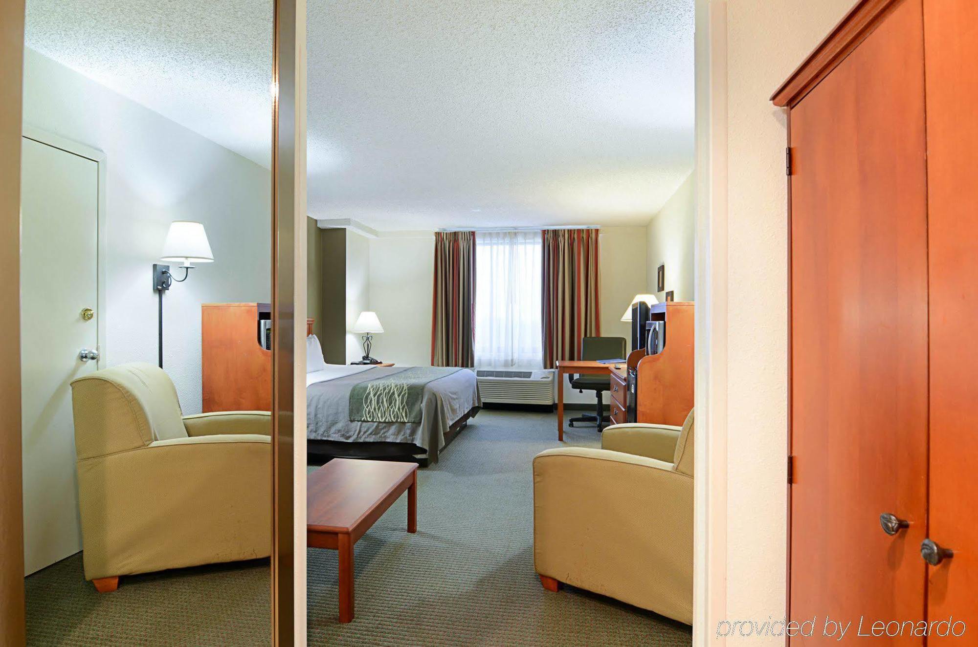 Fairfield Inn & Suites By Marriott Alexandria West/Mark Center Zewnętrze zdjęcie