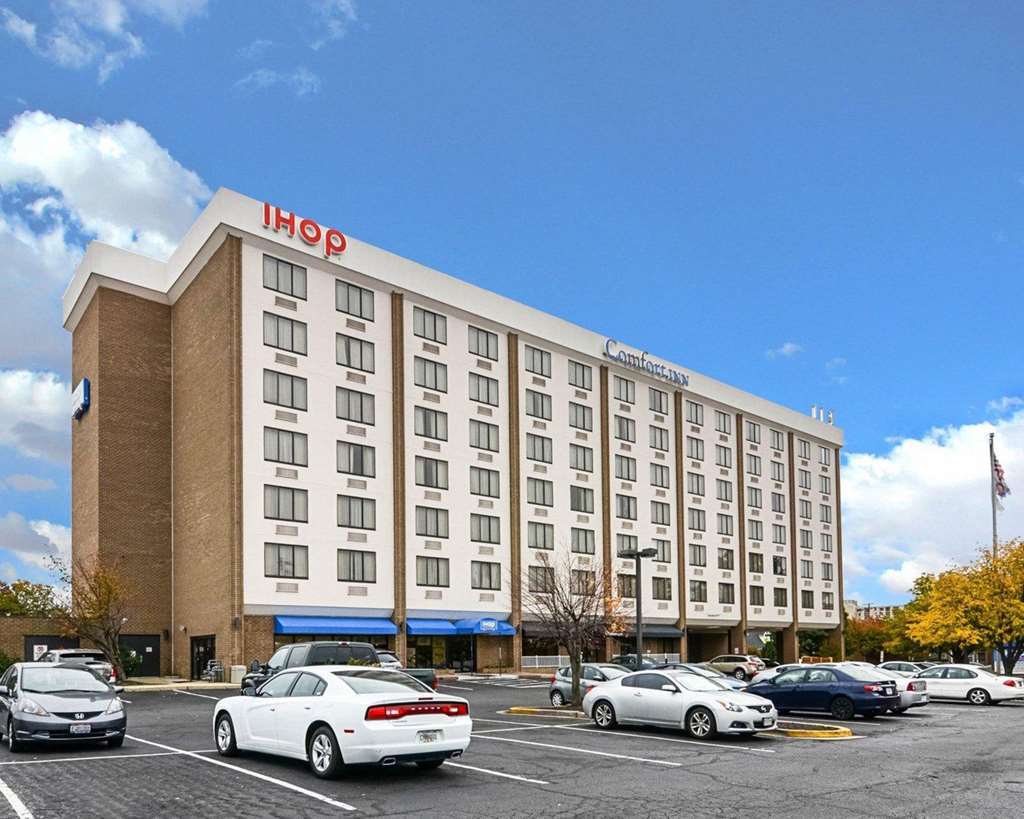 Fairfield Inn & Suites By Marriott Alexandria West/Mark Center Zewnętrze zdjęcie