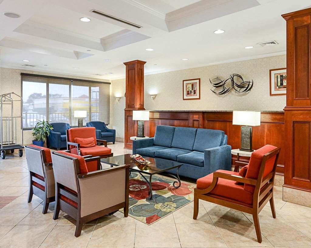 Fairfield Inn & Suites By Marriott Alexandria West/Mark Center Zewnętrze zdjęcie