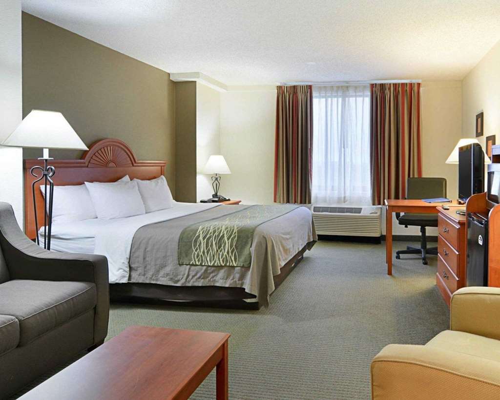 Fairfield Inn & Suites By Marriott Alexandria West/Mark Center Zewnętrze zdjęcie