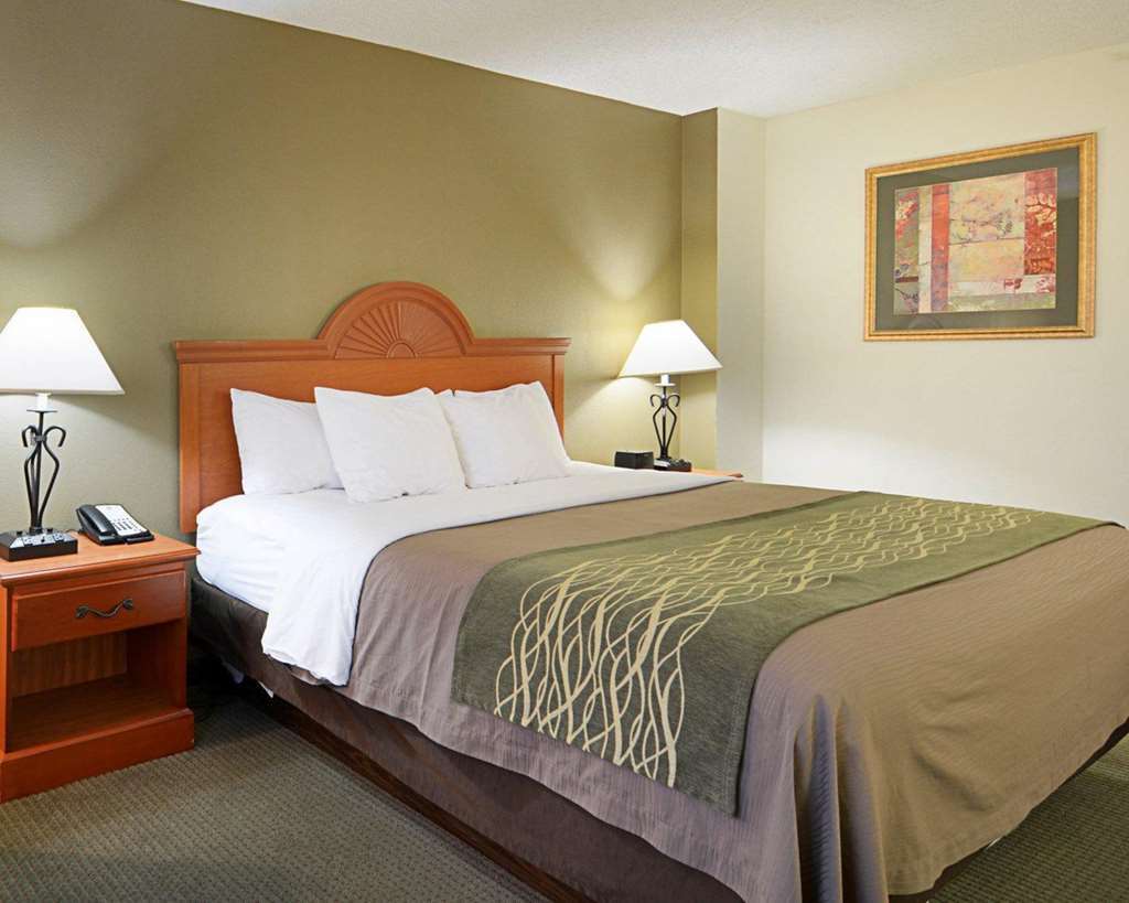 Fairfield Inn & Suites By Marriott Alexandria West/Mark Center Zewnętrze zdjęcie