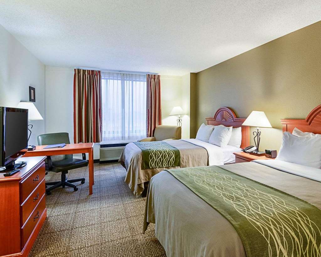 Fairfield Inn & Suites By Marriott Alexandria West/Mark Center Zewnętrze zdjęcie